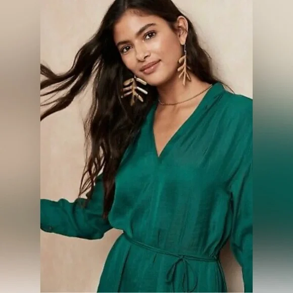 Banana Republic | Dresses | Nwt Banana Republic Essential Shift Dress  Forest Green Size M | Poshmark